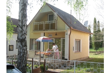 Ungaria Privát Dombóvár, Exteriorul